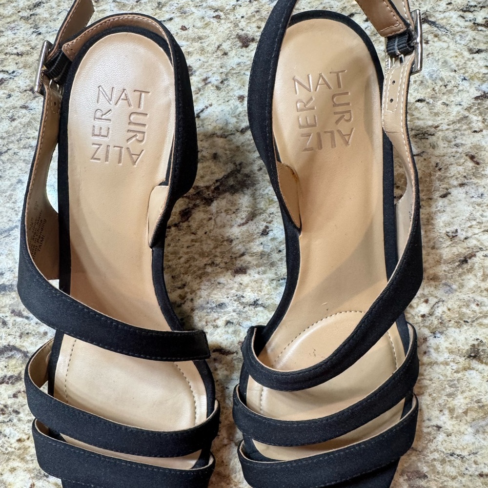 Naturalizer Black Strappy Sandals